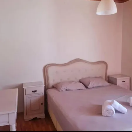 アパート Antrias House Lefkáda